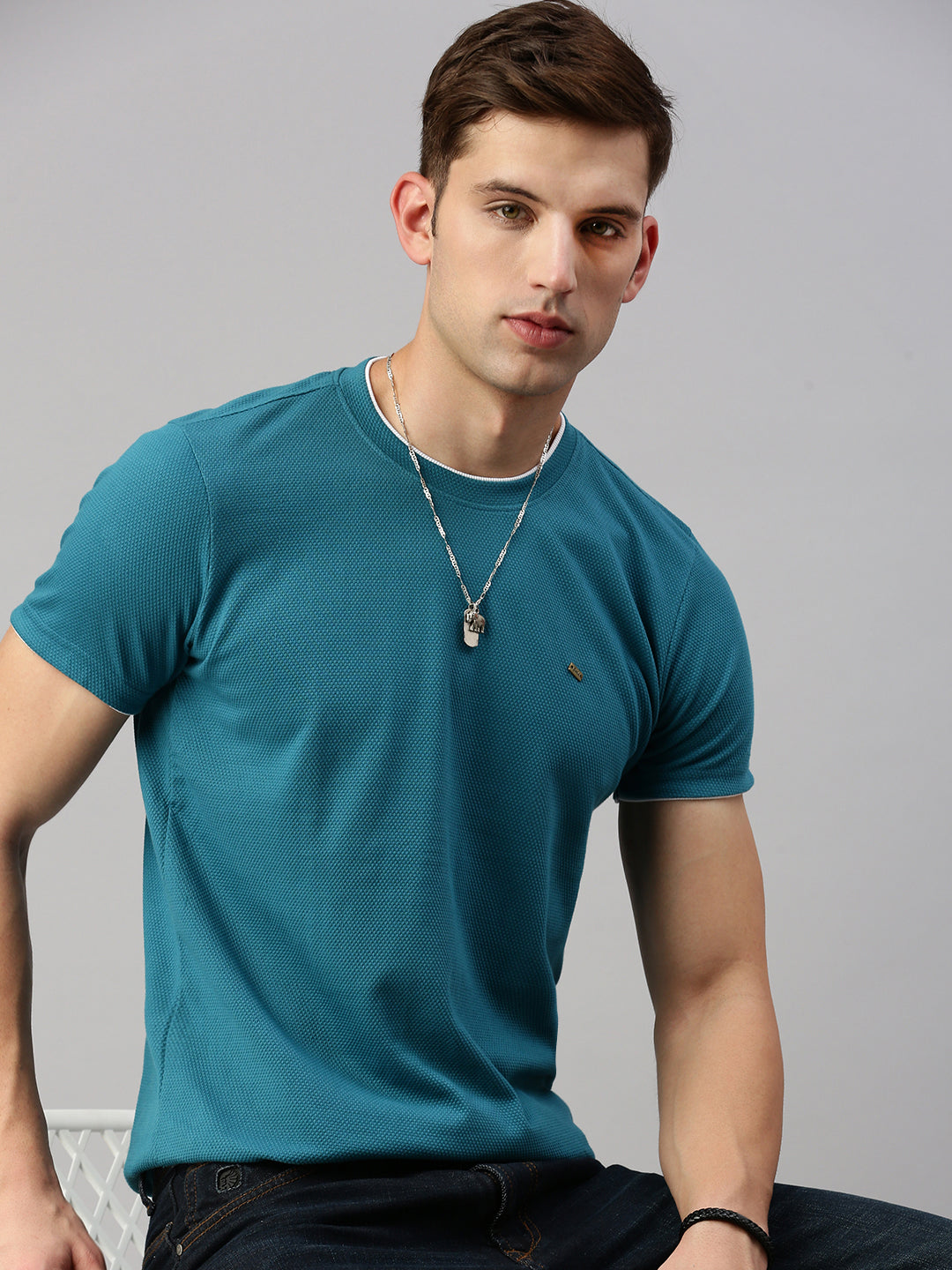 Round Neck Knitted Casual T-shirt