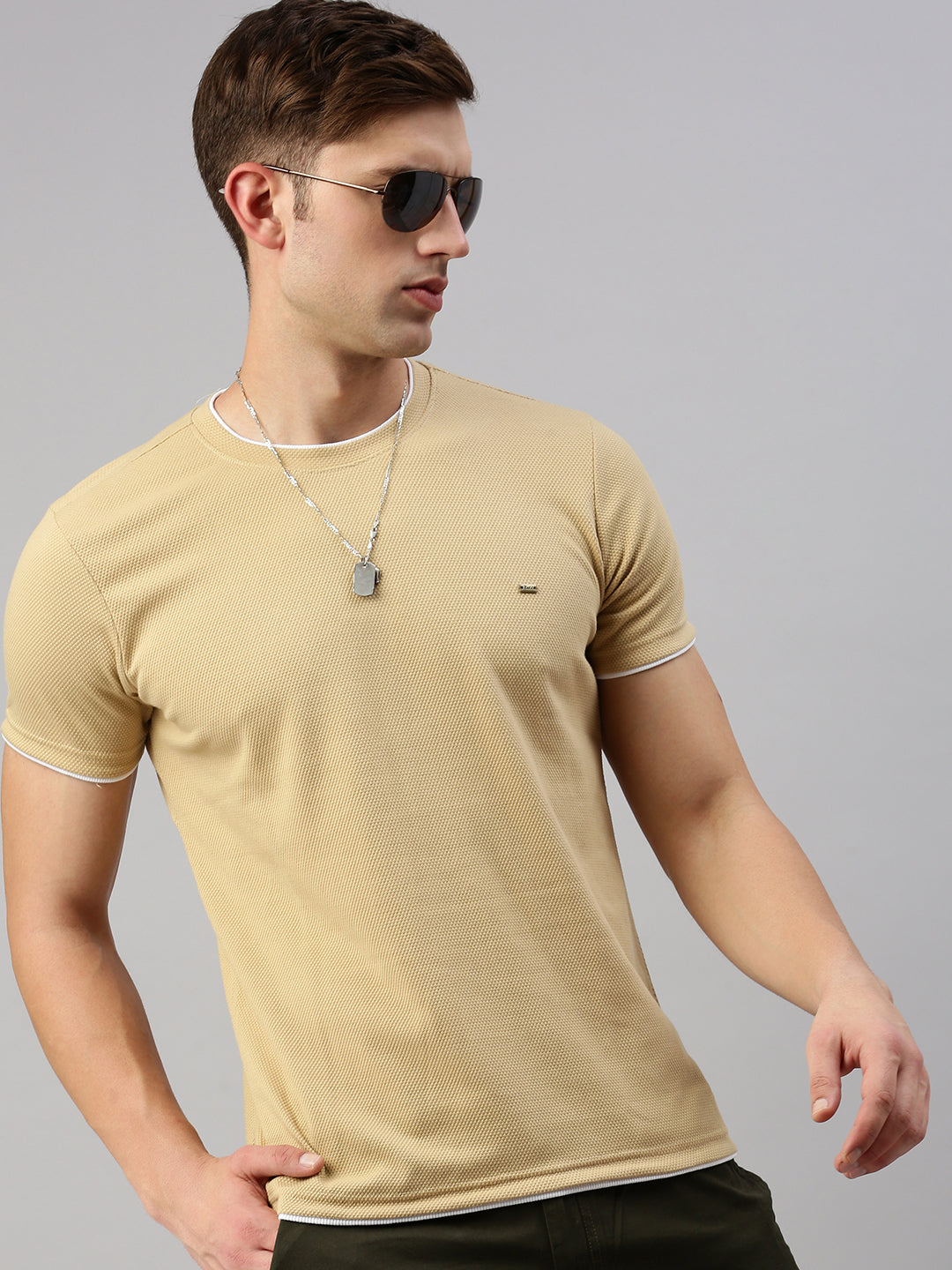 Round Neck Knitted Casual T-shirt