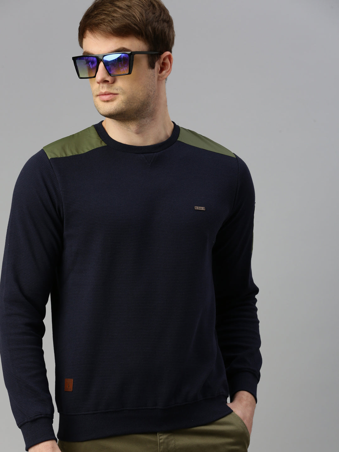 Long Sleeves Cotton Pullover Sweatshirt