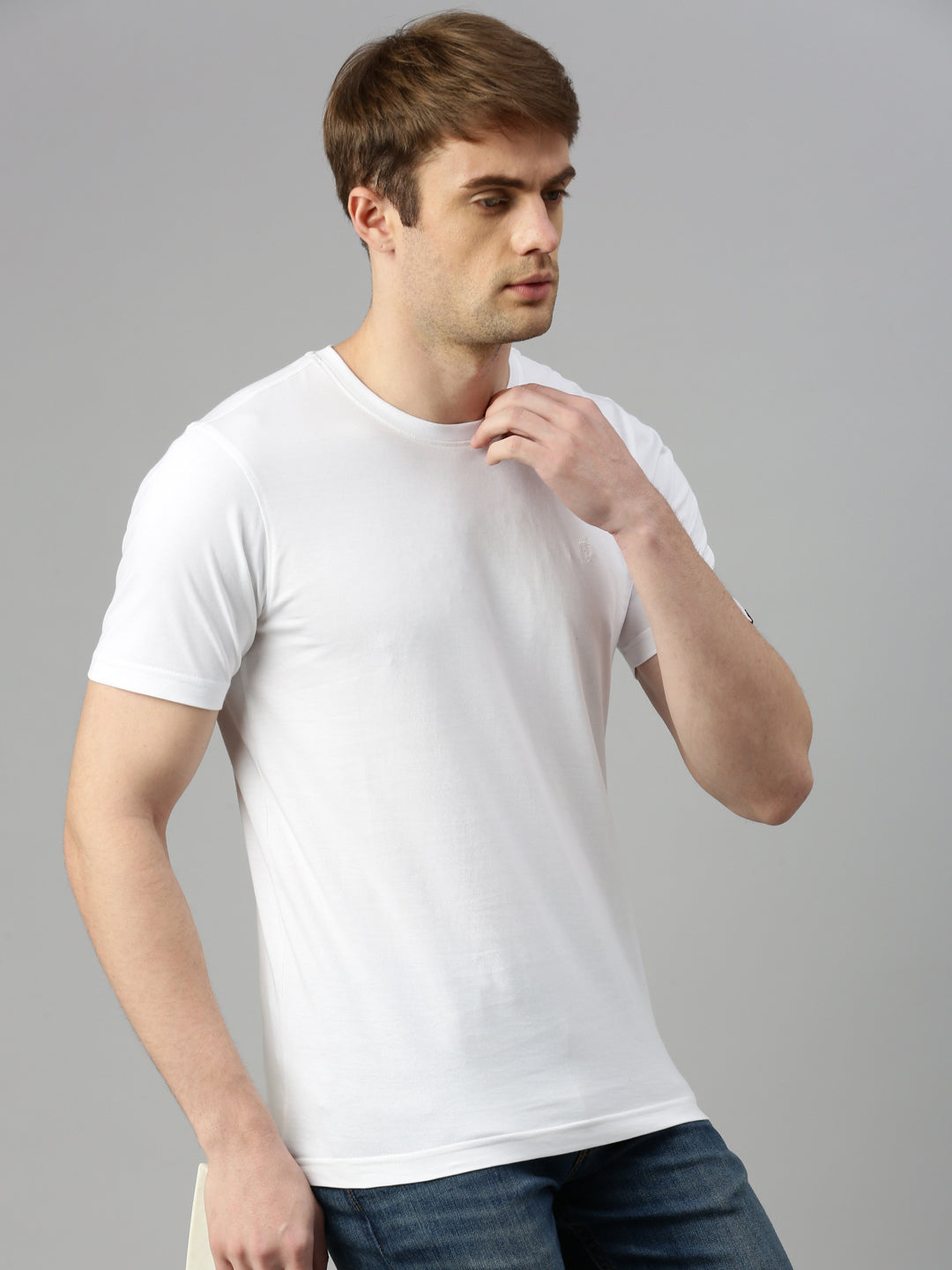 solid white Tshirt