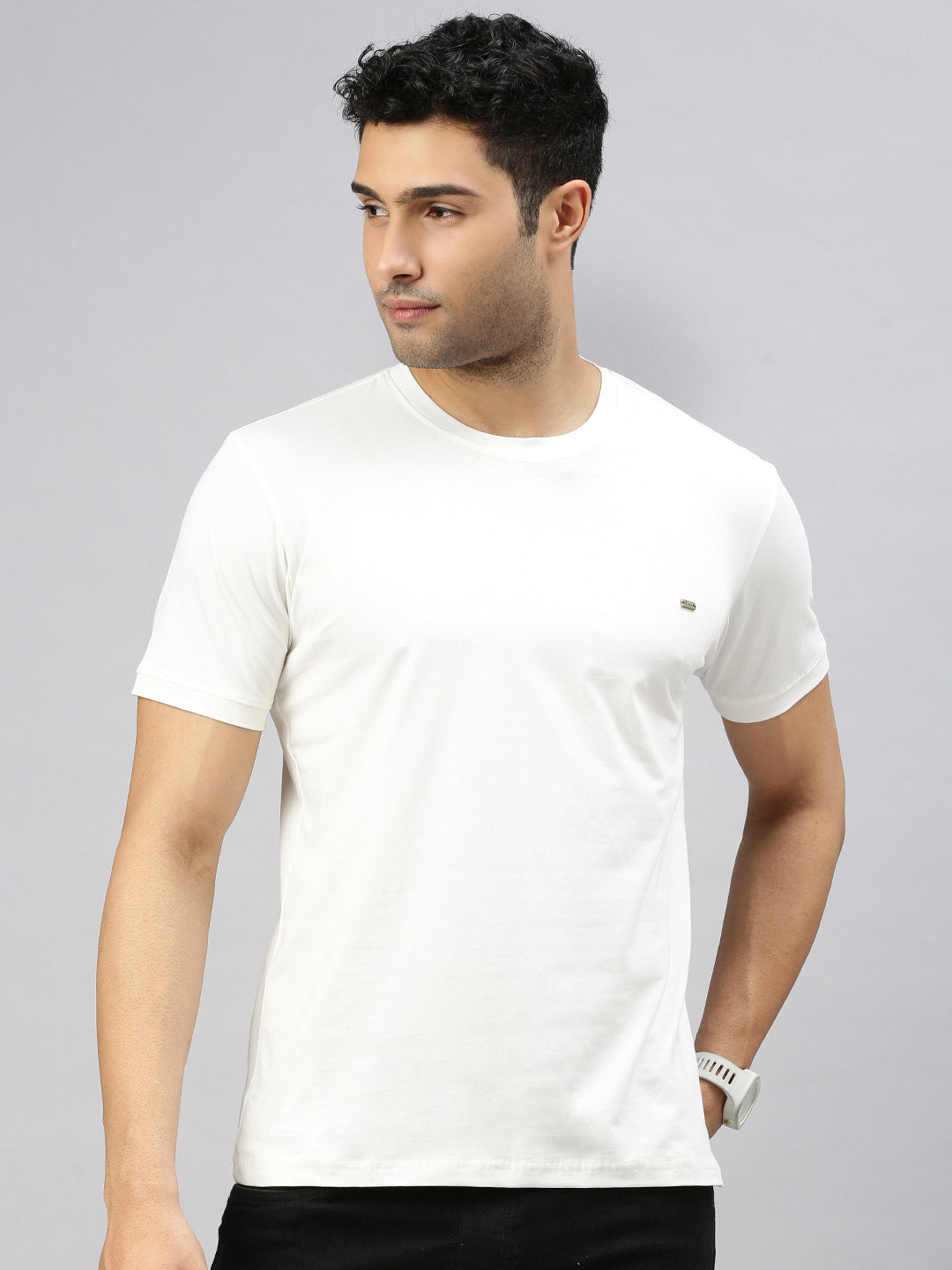 Essential White Tshirt