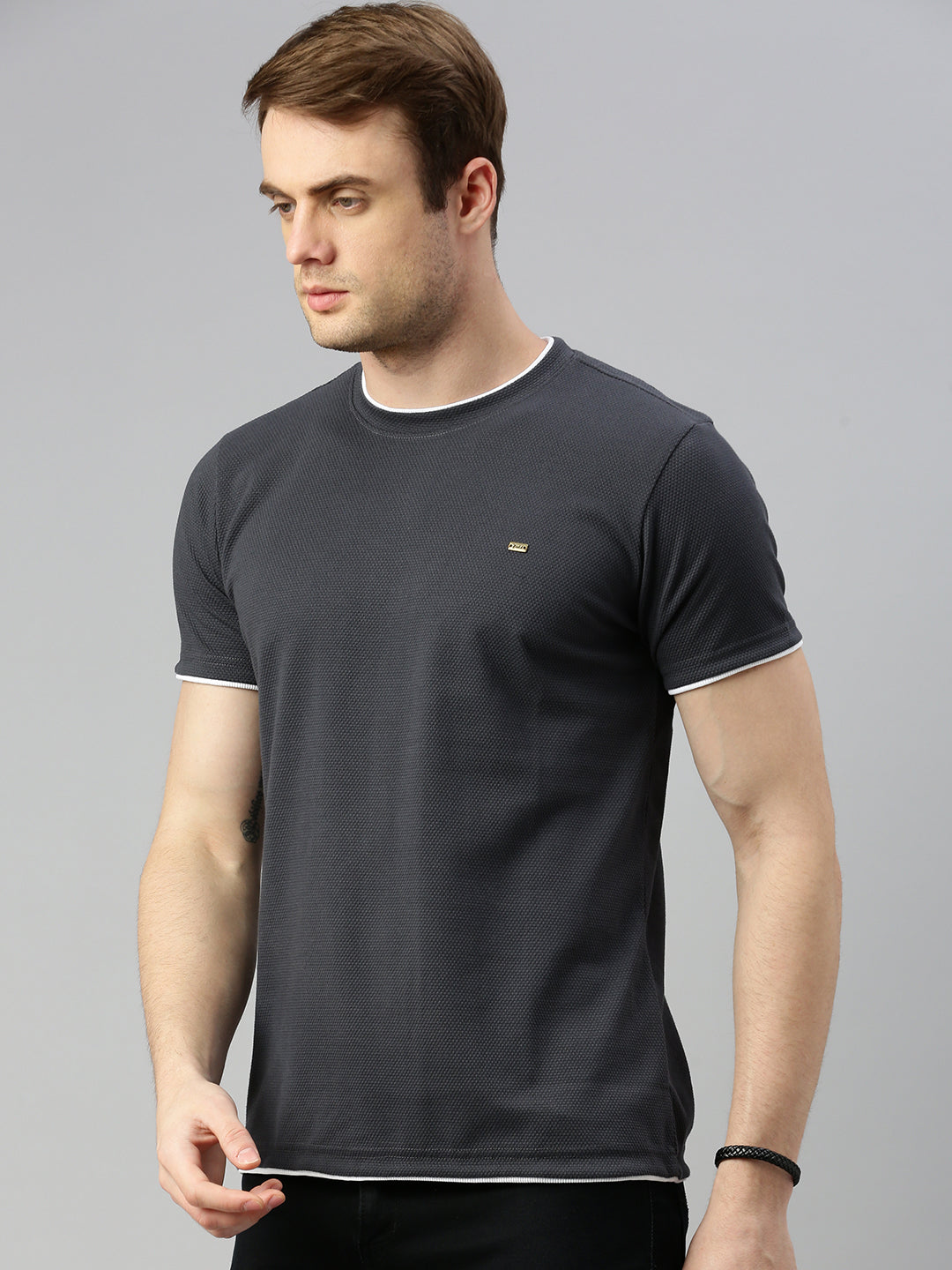 Round Neck Knitted Casual T-shirt