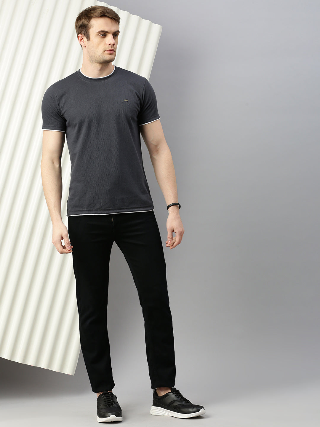 Round Neck Knitted Casual T-shirt